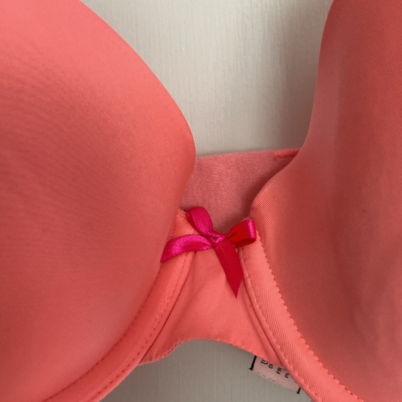 Victoria’s Secret Dream Angels Uplift Demi Bra - 34D - Picture 3 of 8